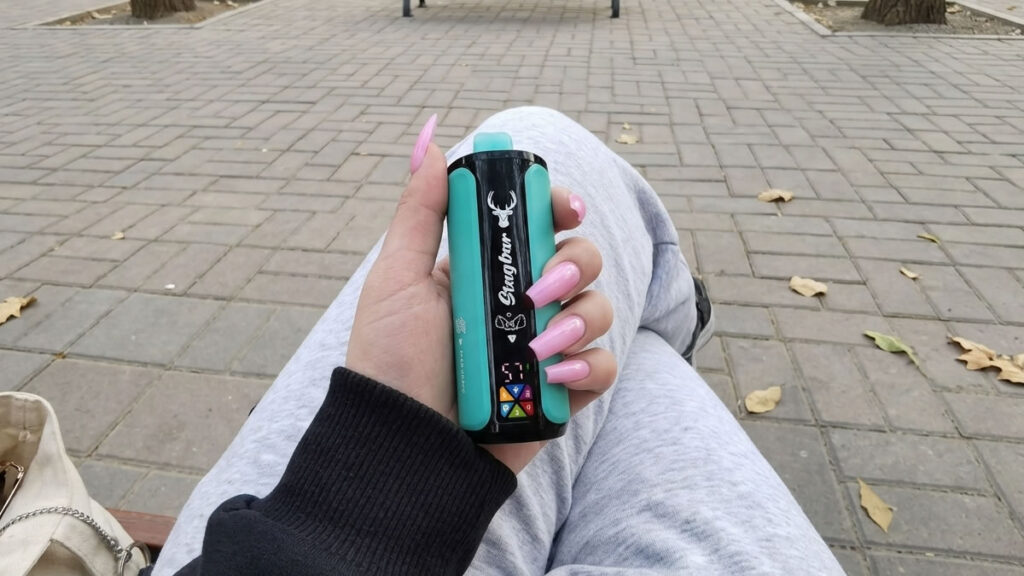 disposable vapes vs pod kits