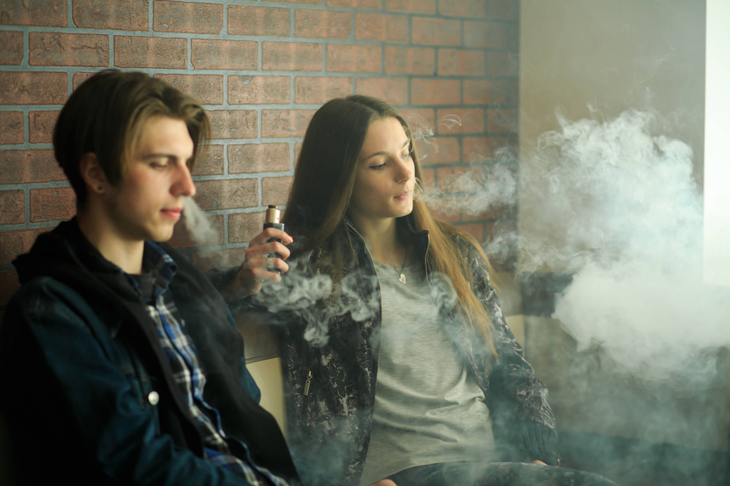 Wales youth vaping rates, school vaping survey