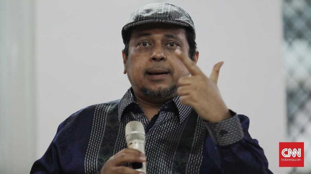 Indonesia Faces Cigarette Labeling Dilemma as Halal Mandate Looms Indonesia halal cigarette label, BPJPH mandatory halal